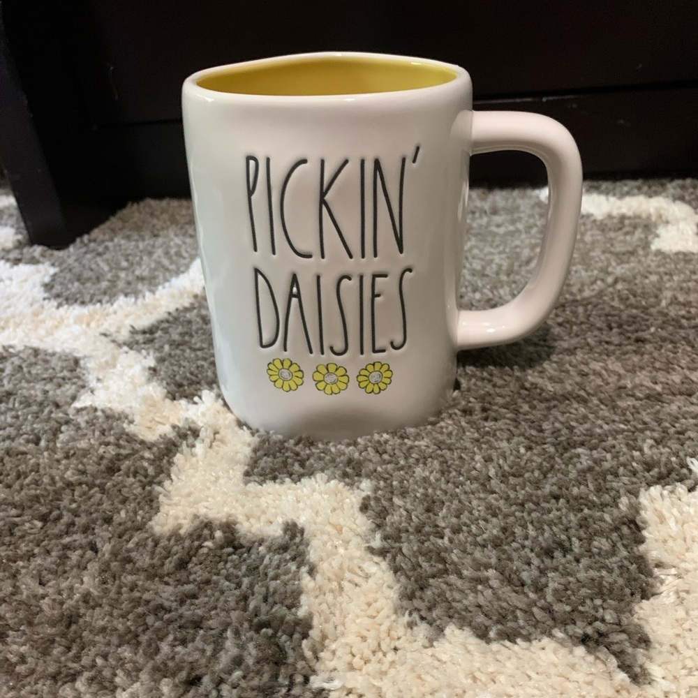 Pickin daisies